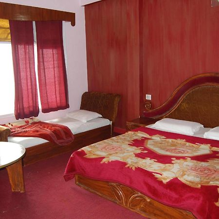 Hotel Park מוסורי מראה חיצוני תמונה