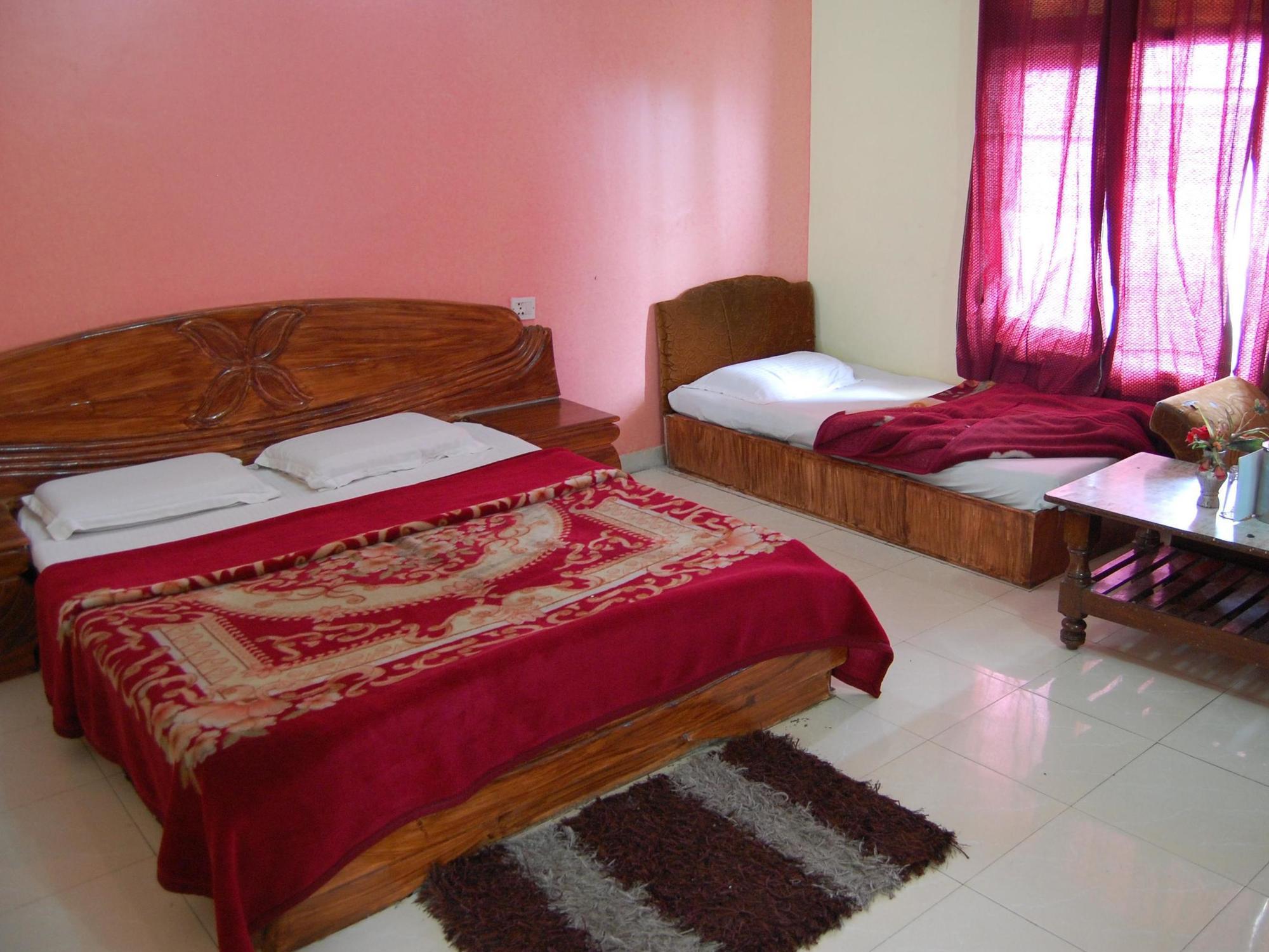 Hotel Park מוסורי מראה חיצוני תמונה